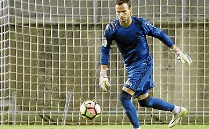 Manu Herrera, en su debut como bético. Manu Herrera, en su debut como bético.