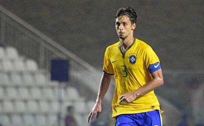 Rodrigo Caio está jugando con Brasil en Río 2016. Rodrigo Caio está jugando con Brasil en Río 2016.