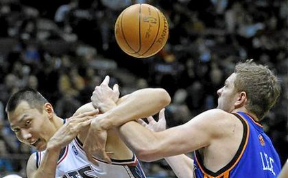 El jugador asiático ya jugó en la mejor liga de baloncesto. El jugador asiático ya jugó en la mejor liga de baloncesto.