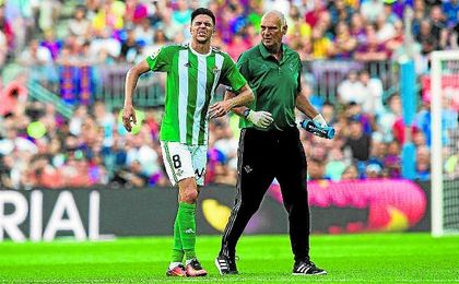 Jonas Martin se tuvo que retirar lesionado en el minuto 35. Jonas Martin se tuvo que retirar lesionado en el minuto 35.