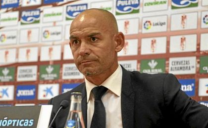 Paco Jémez, nada satisfecho con la imagen de su equipo.. Paco Jémez, nada satisfecho con la imagen de su equipo..