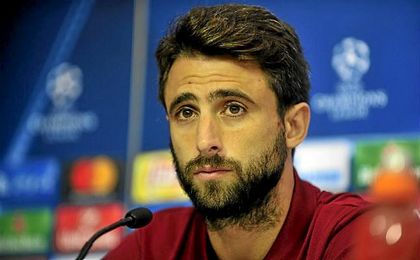 El zaguero argentino Nico Pareja, durante una rueda de prensa de la Champions League. El zaguero argentino Nico Pareja, durante una rueda de prensa de la Champions League.