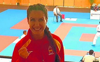 La karateca sevillana Aroa Rubio, miembro de la selección española presente en Linz. La karateca sevillana Aroa Rubio, miembro de la selección española presente en Linz.
