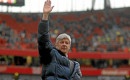 Wenger seguirá siendo entrenador del Arsenal. Wenger seguirá siendo entrenador del Arsenal.