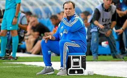 El Lille anuncia la llegada de Bielsa para la próxima temporada El Lille anuncia la llegada de Bielsa para la próxima temporada