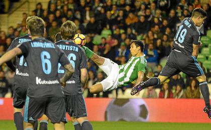Mandi anotó un bonito gol que no sirvió para nada. Mandi anotó un bonito gol que no sirvió para nada.