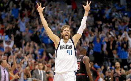 Nowitzki entra en la historia de la NBA. Nowitzki entra en la historia de la NBA.