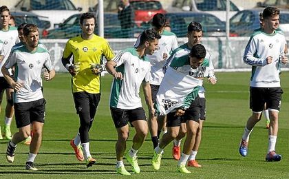 El Betis afina su puesta a punto con la sola ausencia de Jonas Martin El Betis afina su puesta a punto con la sola ausencia de Jonas Martin