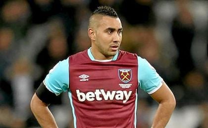 Dimitri Payet durante un partido del West Ham Dimitri Payet durante un partido del West Ham