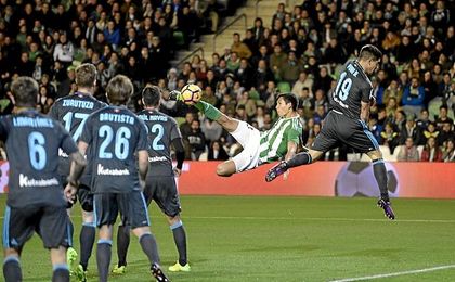 Mandi deberá frenar a Benzema. Mandi deberá frenar a Benzema.