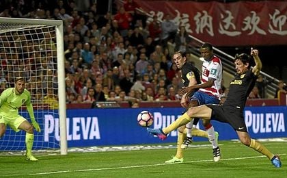 Savic, en el partido ante el Granada. Savic, en el partido ante el Granada.