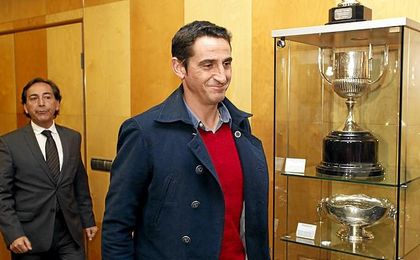 A Jiménez le va bien en el AEK. A Jiménez le va bien en el AEK.
