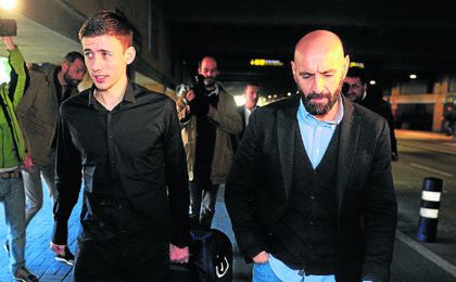 Según afirman en Italia, Monchi barajaría llevarse a la Roma a Lenglet, al que reclutó este invierno. Según afirman en Italia, Monchi barajaría llevarse a la Roma a Lenglet, al que reclutó este invierno.