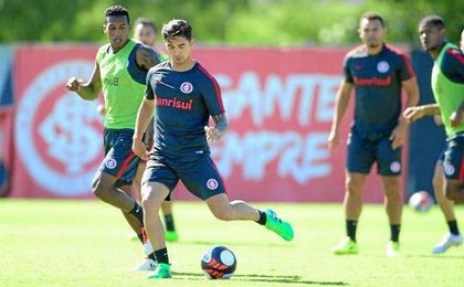 Felipe ya se entrena con su nuevo club. Felipe ya se entrena con su nuevo club.