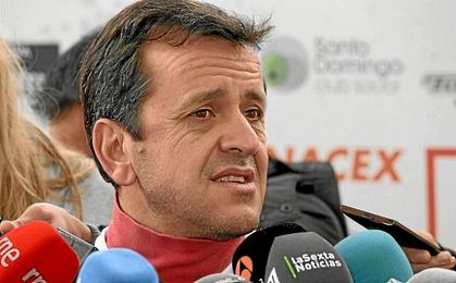 El exjugador del Barcelona analiza el Clásico. El exjugador del Barcelona analiza el Clásico.