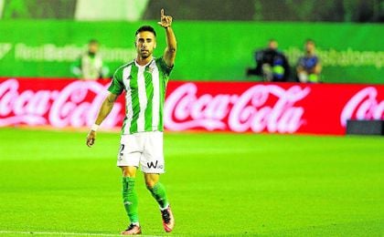 Rafa Navarro celebra el gol que anotó en el Betis-Osasuna. Rafa Navarro celebra el gol que anotó en el Betis-Osasuna.