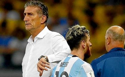 Bauza ataca a Sampaoli. Bauza ataca a Sampaoli.