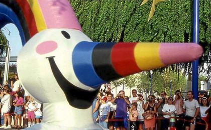 Curro apretará el botón del ´alumbrao´ de la Feria de Abril. Curro apretará el botón del ´alumbrao´ de la Feria de Abril.