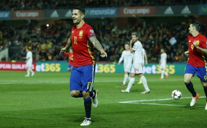 Vitolo celebra un gol con la selección Vitolo celebra un gol con la selección