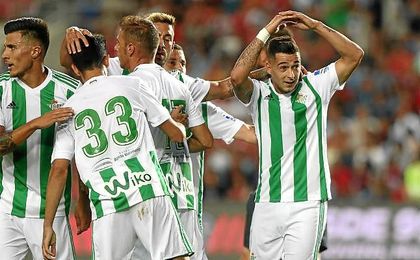 Sergio León celebra su gol ante el Benfica. Sergio León celebra su gol ante el Benfica.