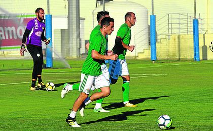 El técnico pide paciencia con el mexicano, que apenas ha tenido dos semanas de vacaciones. El técnico pide paciencia con el mexicano, que apenas ha tenido dos semanas de vacaciones.