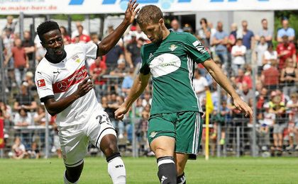 El Betis mejoró su imagen ante el Stuttgart. El Betis mejoró su imagen ante el Stuttgart.