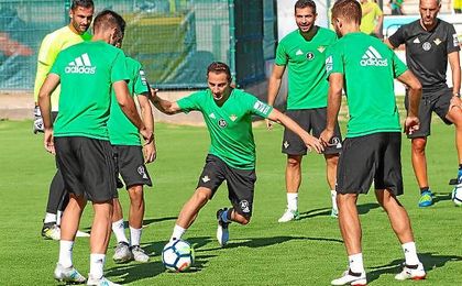 Setién ha citado a 19 jugadores ante el Barcelona. Setién ha citado a 19 jugadores ante el Barcelona.