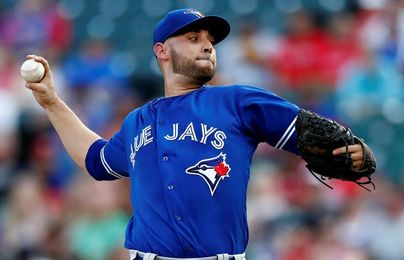 10-9. Estrada y Osuna se combinan en el triunfo de los Azulejos 10-9. Estrada y Osuna se combinan en el triunfo de los Azulejos
