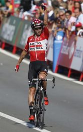 Froome cae y resiste, Contador avanza hacia el podio y Marczynski repite Froome cae y resiste, Contador avanza hacia el podio y Marczynski repite