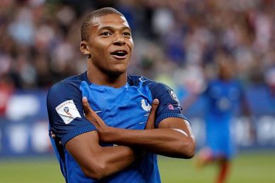 Mbappé jugará en el París Saint-Germain con el número 29 Mbappé jugará en el París Saint-Germain con el número 29