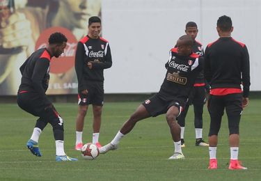 Perú se mantiene atento a la recuperación de Yotún para jugar contra Ecuador Perú se mantiene atento a la recuperación de Yotún para jugar contra Ecuador