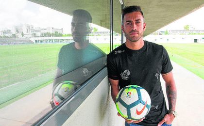 Camarasa: "El objetivo no puede ser la permanencia" Camarasa: "El objetivo no puede ser la permanencia"