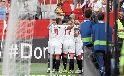El Sevilla aporta dos jugadores al mejor once. El Sevilla aporta dos jugadores al mejor once.