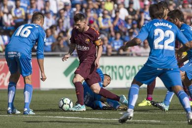 Tebas: "El césped del Coliseum no se regó como debería durante la semana" Tebas: "El césped del Coliseum no se regó como debería durante la semana"