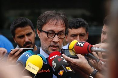 Benedito llega a las 10.715 firmas y espera forzar la moción el 2 de octubre Benedito llega a las 10.715 firmas y espera forzar la moción el 2 de octubre