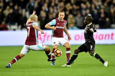 El West Ham subastará camisetas para recaudar fondos por México El West Ham subastará camisetas para recaudar fondos por México