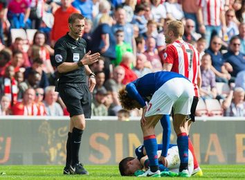 Árbitros ingleses para Villarreal y Real Sociedad y turco para Athletic Árbitros ingleses para Villarreal y Real Sociedad y turco para Athletic