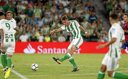 Fabián es una de las sorpresas de la temporada verdiblanca. Fabián es una de las sorpresas de la temporada verdiblanca.