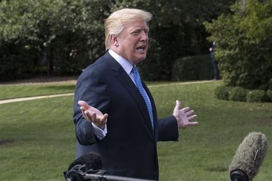 Trump aprovecha baja audiencia de TV para mantener su crítica contra la NFL Trump aprovecha baja audiencia de TV para mantener su crítica contra la NFL