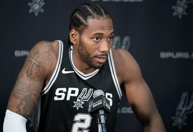 Los Spurs estarán toda la pretemporada sin Leonard, lesionado Los Spurs estarán toda la pretemporada sin Leonard, lesionado