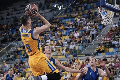 La primera victoria del Gran Canaria tuvo sabor agridulce para Luis Casimiro La primera victoria del Gran Canaria tuvo sabor agridulce para Luis Casimiro