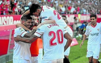 Banega y Muriel marcaron ante el Málaga. Banega y Muriel marcaron ante el Málaga.