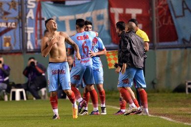 Banfield perdió ante Arsenal y no pudo acercarse al líder Boca Juniors Banfield perdió ante Arsenal y no pudo acercarse al líder Boca Juniors