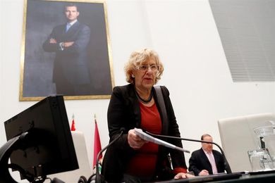 Carmena rechaza los insultos a Piqué: No queremos insultar sino aportar a la solución Carmena rechaza los insultos a Piqué: No queremos insultar sino aportar a la solución