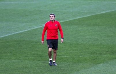 El Barça se entrena hoy bajo mínimos y Valverde da tres días de fiesta El Barça se entrena hoy bajo mínimos y Valverde da tres días de fiesta