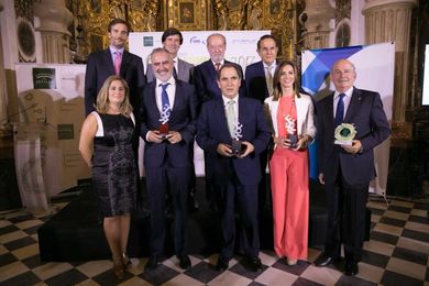Coca-Cola European Partners recibe el V Premio de Responsabilidad Social Empresarial Coca-Cola European Partners recibe el V Premio de Responsabilidad Social Empresarial