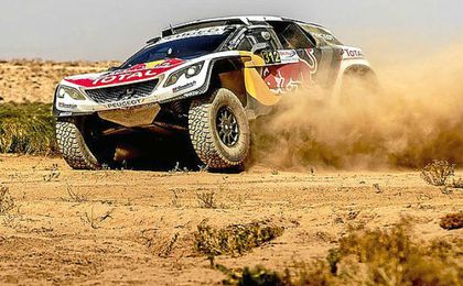 Roma quinto y Sainz séptimo en la primera etapa; Loeb, líder tras exhibirse Roma quinto y Sainz séptimo en la primera etapa; Loeb, líder tras exhibirse