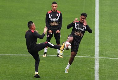 Perú busca la histórica clasificación ante Colombia, que también sueña con Rusia Perú busca la histórica clasificación ante Colombia, que también sueña con Rusia