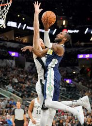 Los Spurs sin Pau acaban con el cartel de invictos de los Nuggets de Juancho Los Spurs sin Pau acaban con el cartel de invictos de los Nuggets de Juancho