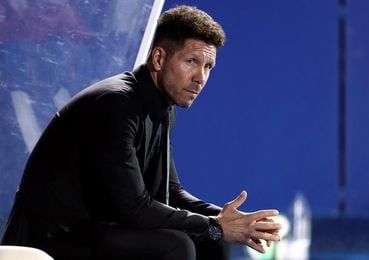 Simeone, con todos sus efectivos para preparar el duelo con el Barcelona Simeone, con todos sus efectivos para preparar el duelo con el Barcelona